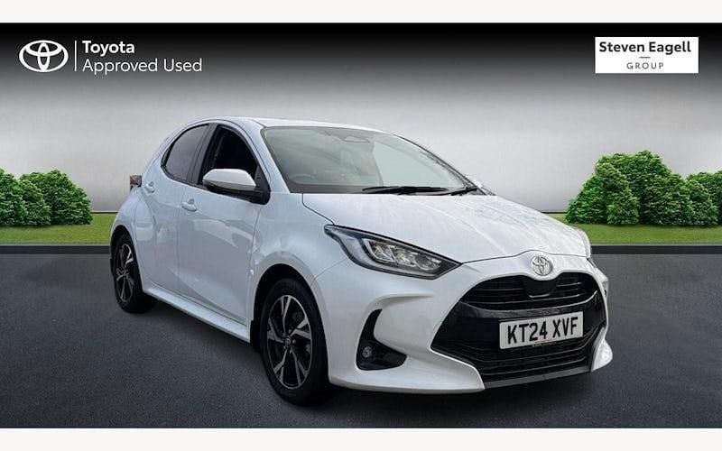 Used Toyota Yaris Hybrid Design 116 HP (85 kW) 2026 Hatchback