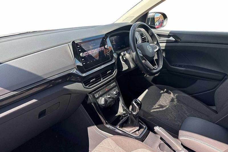 Usado VW T-Cross Life 95 HP (69 kW) 2024 Cinzento SUV