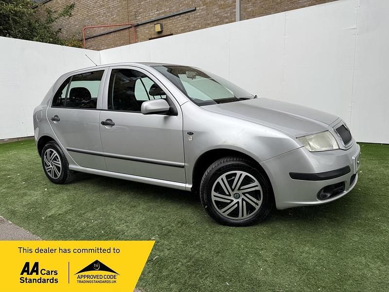Silver Used 2006 Skoda Fabia Ambiente Hatchback | £1,795 (Super price) - Image 1/4