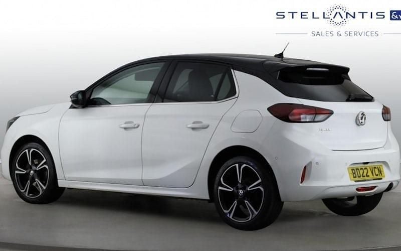 Used Vauxhall Corsa Edition 75 HP (55 kW) 2022 White Hatchback