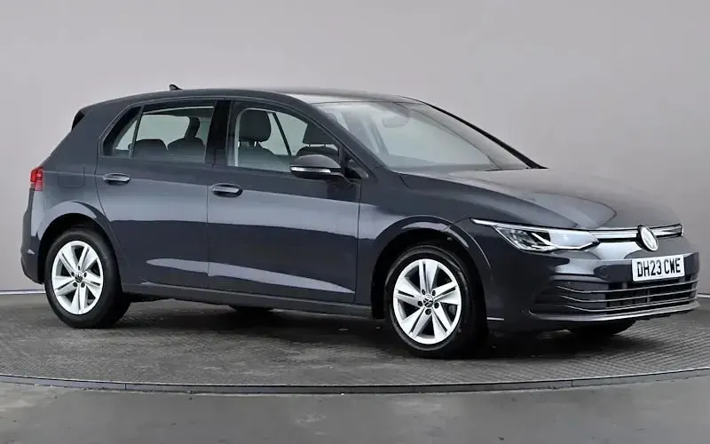 Used VW Golf VIII Life 131 HP (96 kW) 2023 Hatchback