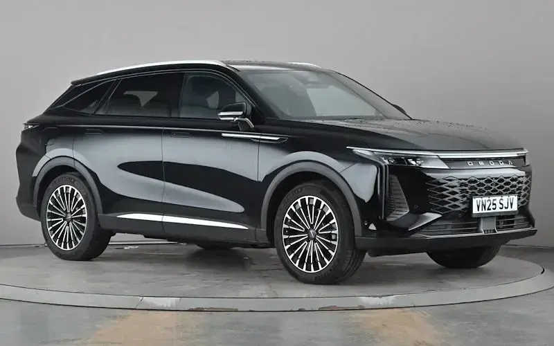 Used Omoda 9 537 HP (394 kW) 2025 SUV
