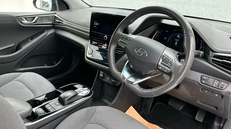 Used Hyundai Ioniq Premium 100 kW (136 HP) 2023 Blue Hatchback