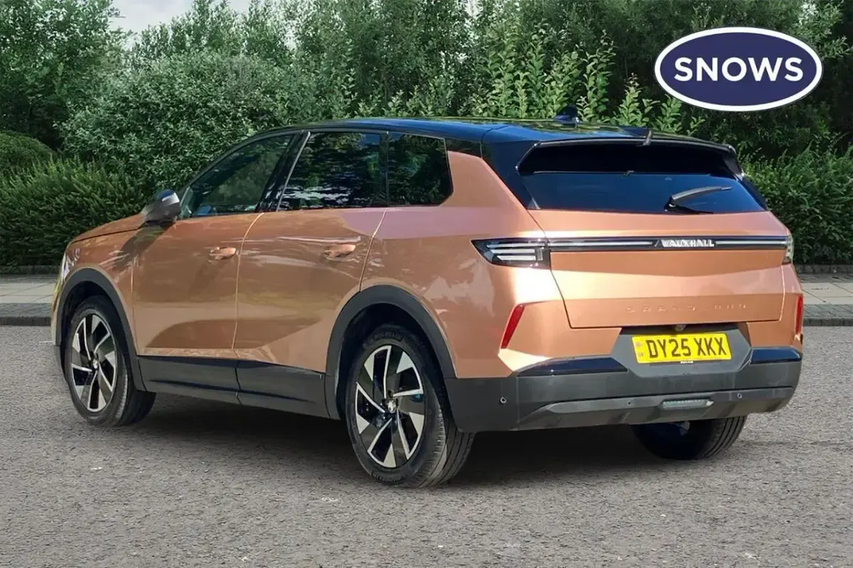 Used Vauxhall Grandland X Ultimate 134 HP (98 kW) 2025 Brown SUV
