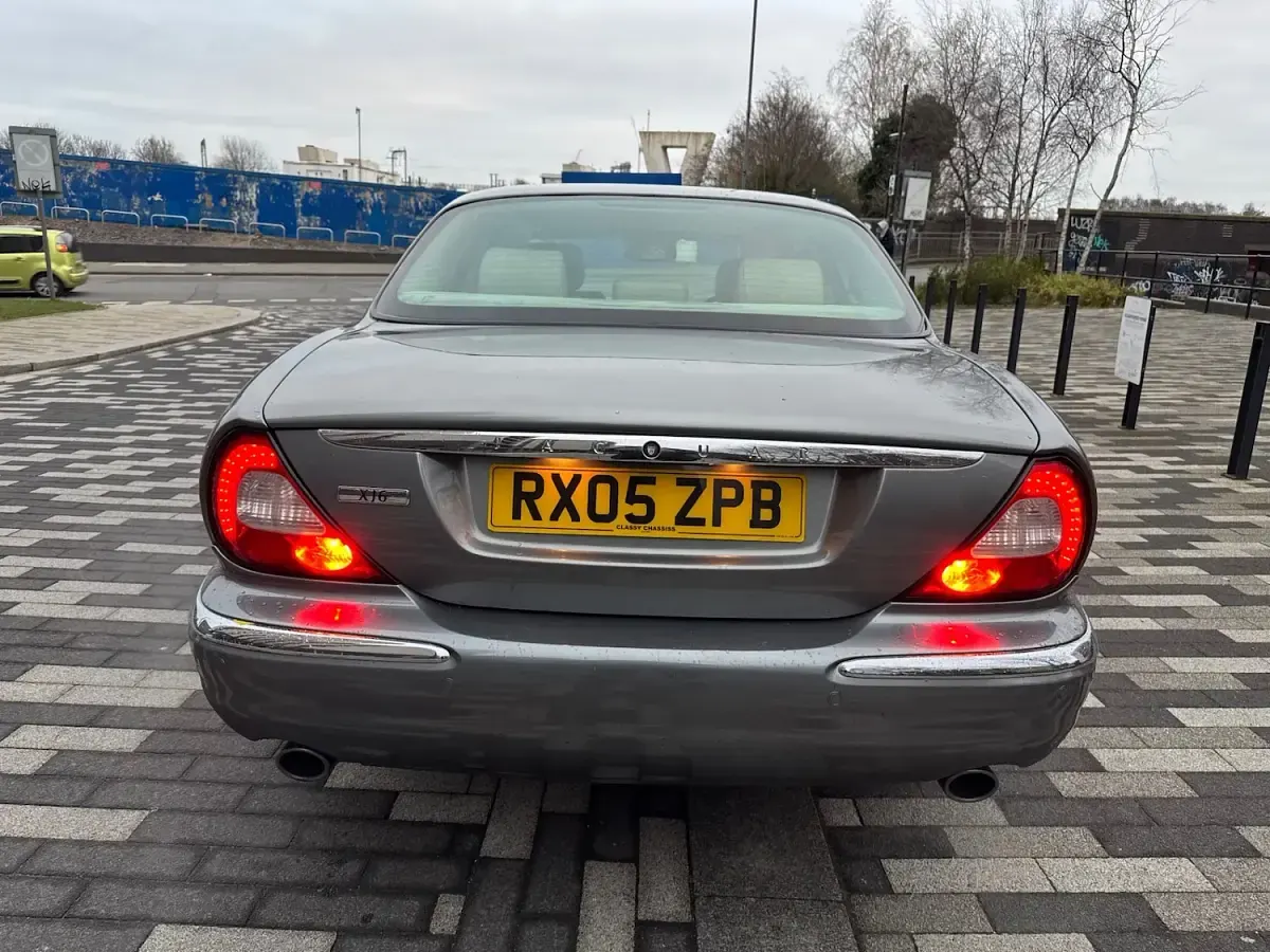 Used Jaguar XJ6 SE 2005 Grey Sedan