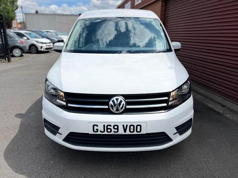 Used VW Caddy Trendline 102 HP (75 kW) 2019 White MPV