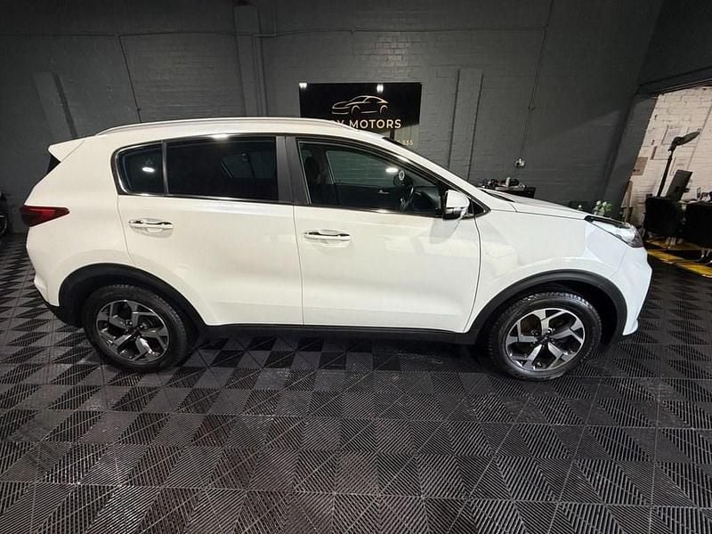 Used Kia Sportage 130 HP (95 kW) 2019 White SUV