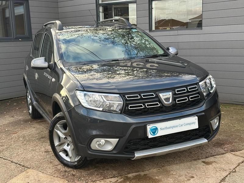 Used Dacia Sandero Lauréate 2018 Grey Hatchback