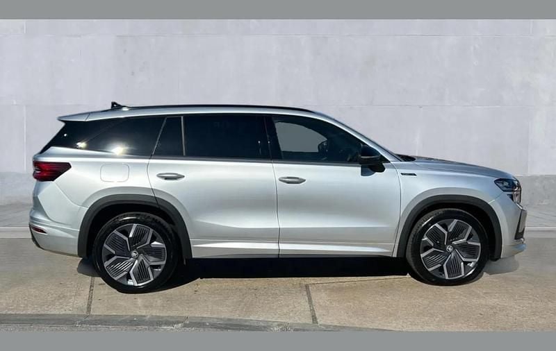 New Skoda Kodiaq SportLine 200 HP (147 kW) 2026 Silver SUV