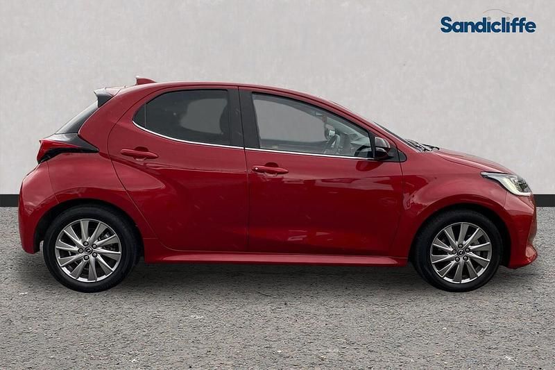 Usado Mazda 2 116 HP (85 kW) 2022 Vermelho Citadino