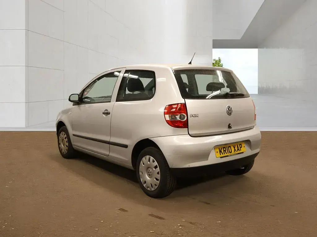 Used VW Fox 55 HP (40 kW) 2010 Silver Hatchback