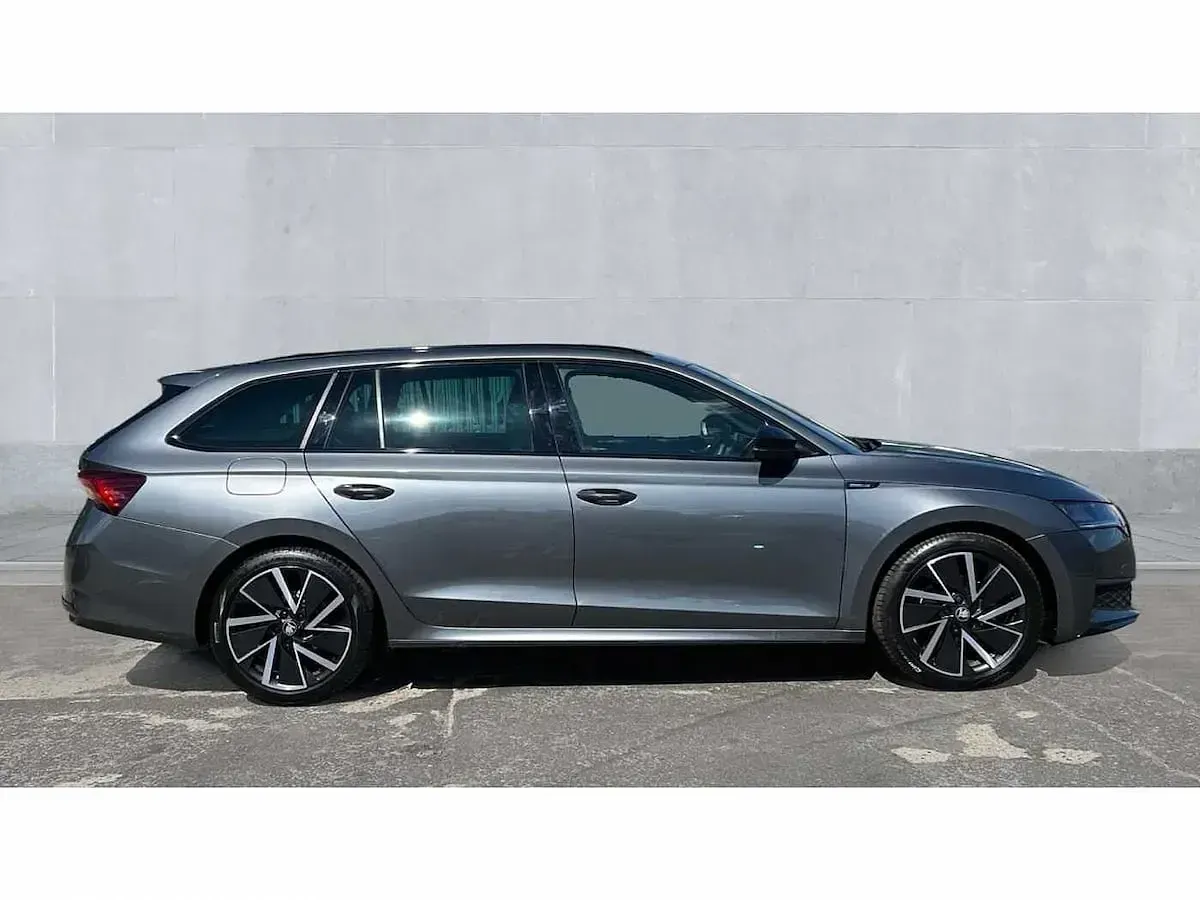 Used Skoda Octavia SportLine 110 HP (80 kW) 2026 Graphite grey metallic Estate