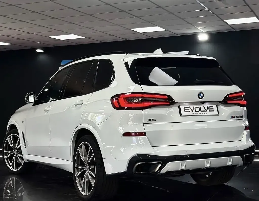 Used BMW X5 400 HP (294 kW) 2020 White SUV