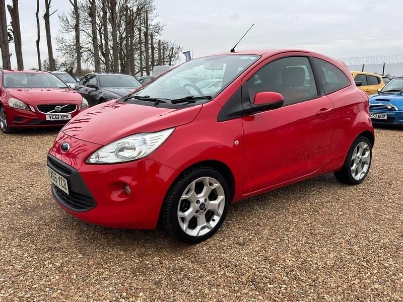 Used Ford Ka Zetec 69 HP (50 kW) 2015 Red Hatchback