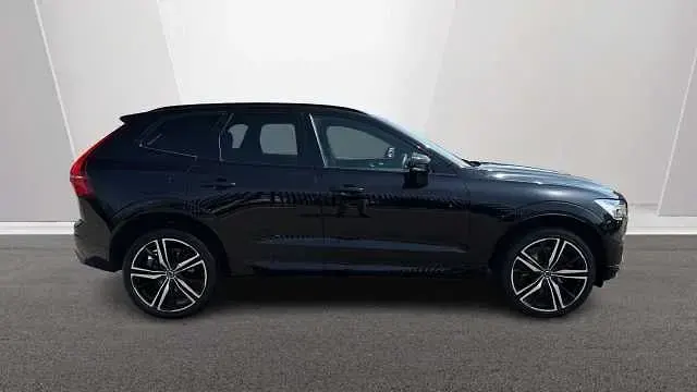 Used Volvo XC60 R-Design Pro 194 HP (142 kW) 2021 SUV