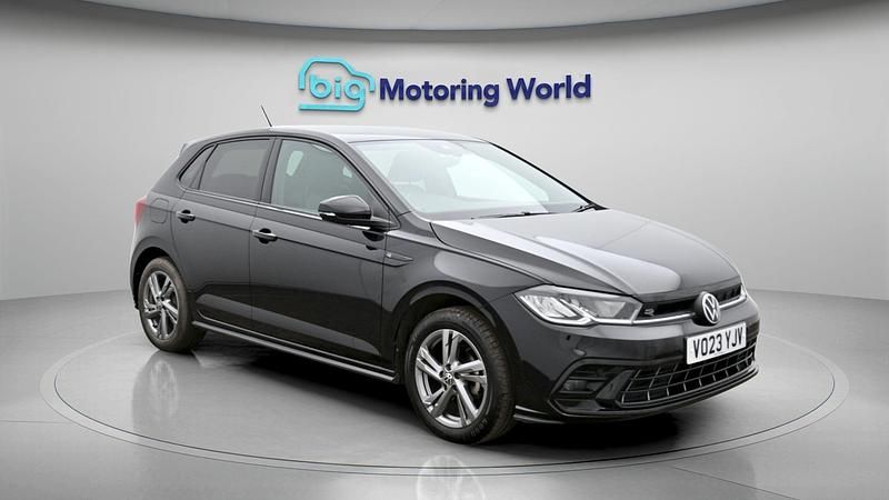 Used VW Polo R-line 94 HP (69 kW) 2023 Black Hatchback