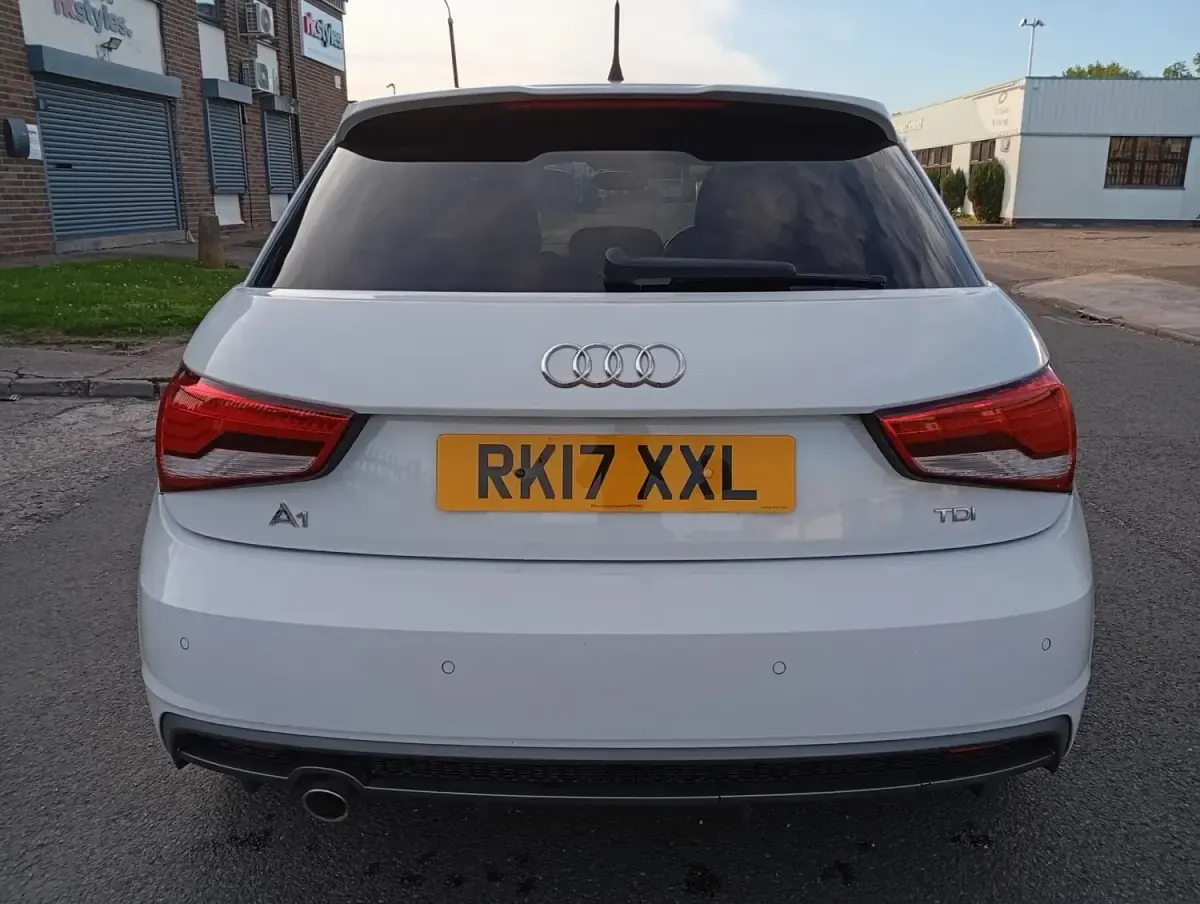 Used Audi A1 S-Line 116 HP (85 kW) 2017 White Hatchback
