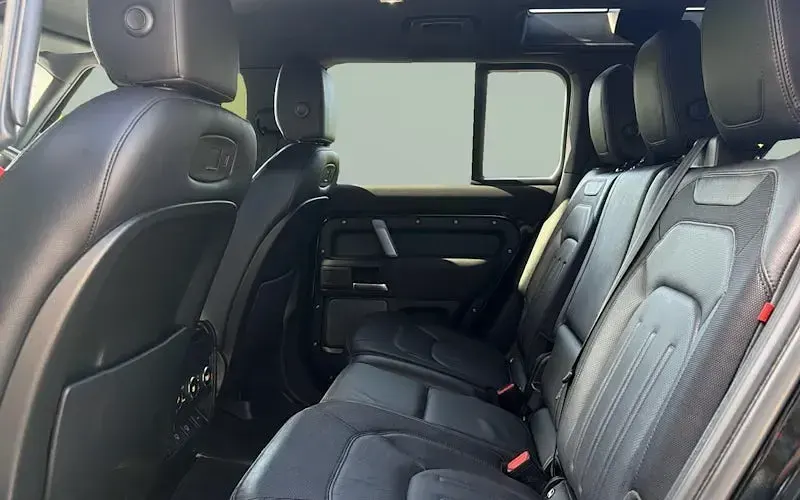 Used Land Rover Defender Dynamic 249 HP (183 kW) 2022 SUV