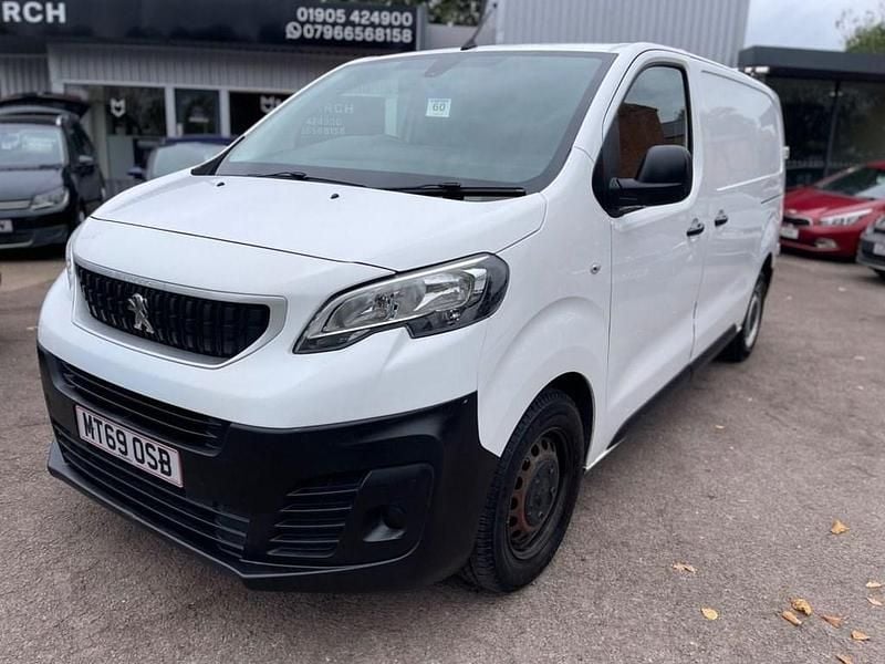 White Used 2019 Peugeot Expert Van | £9,980 (Fair price) - Image 1/4