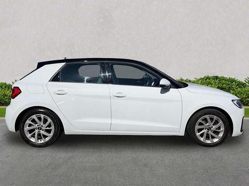 Used Audi A1 Sport 108 HP (79 kW) 2021 White SUV