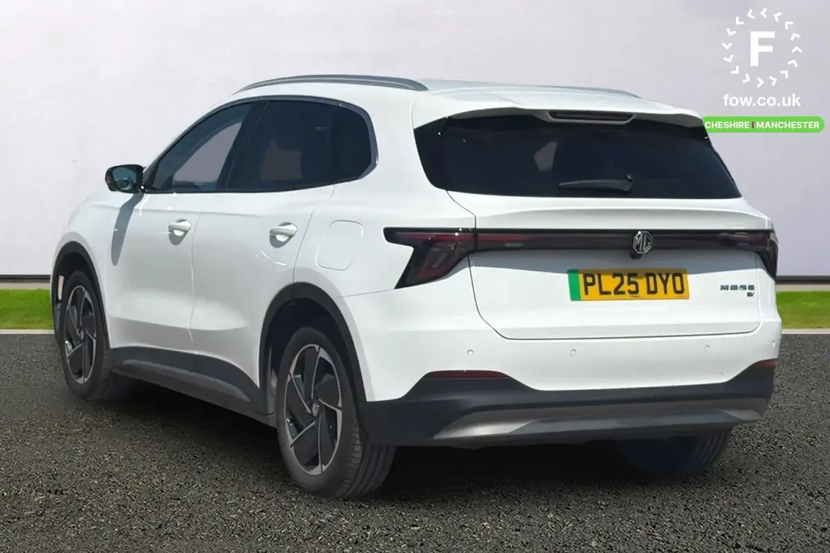 Used MG MG5 EV Trophy 63 kW (87 HP) 2025 White Estate