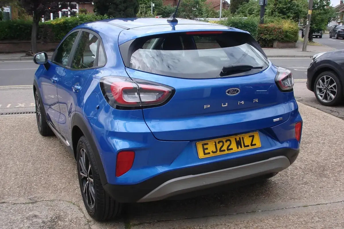 Used Ford Puma Titanium 2022 Desert island blue metallic SUV