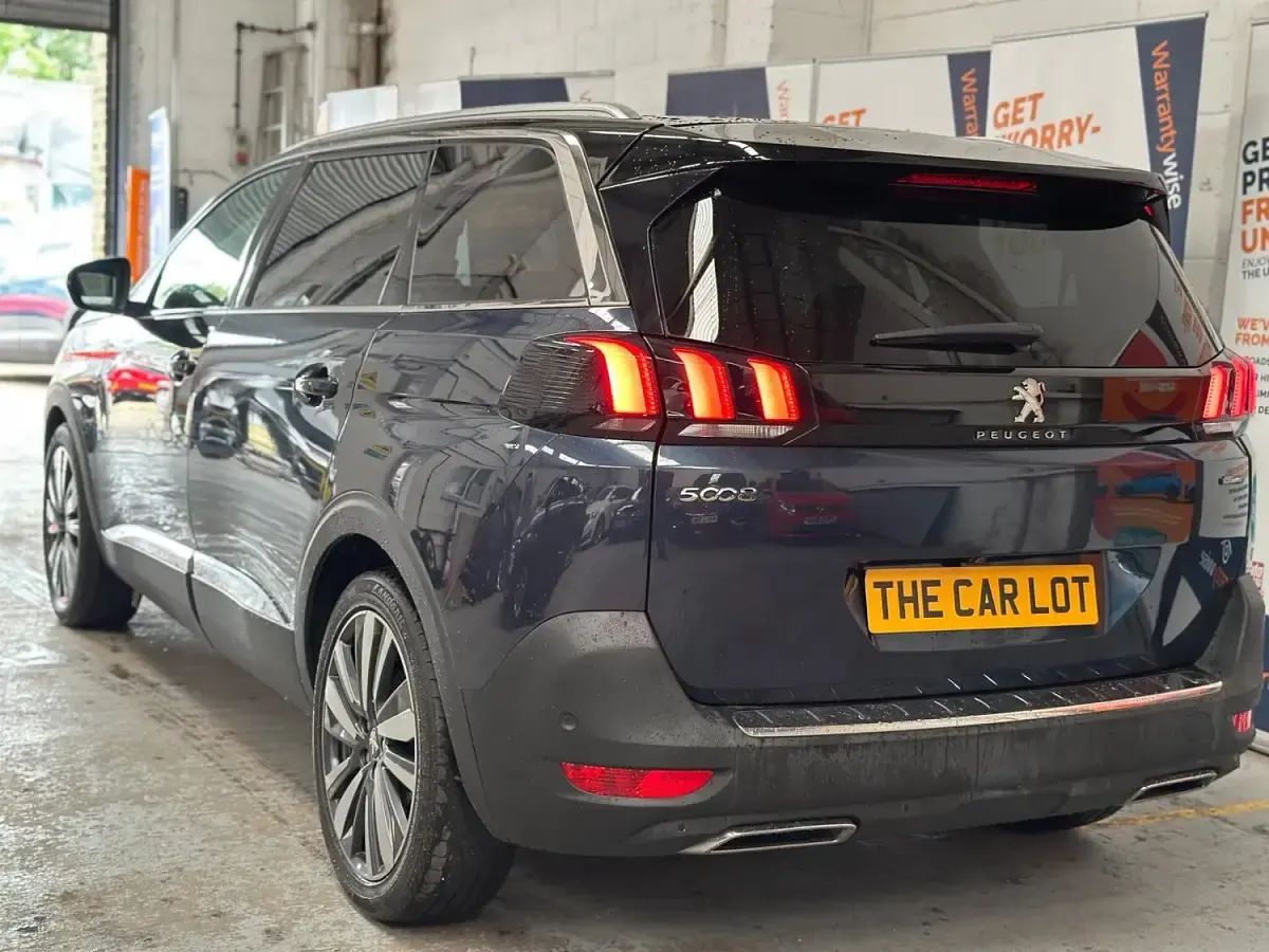 Used Peugeot 5008 Premium 2019 Blue SUV