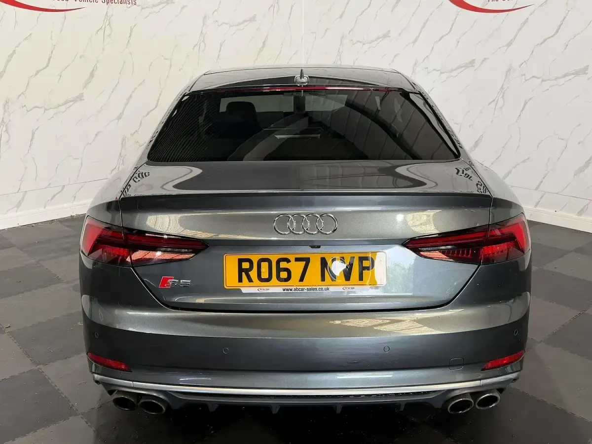Used Audi A5 Comfort 272 HP (200 kW) 2017 Grey Coupe
