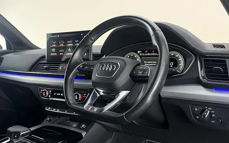 Used Audi Q5 S-Line 265 HP (194 kW) 2024 SUV