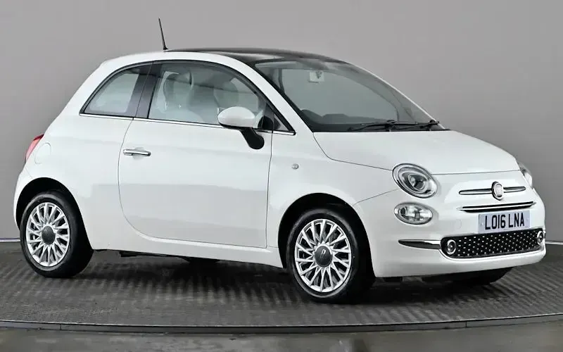 Used Fiat 500 Lounge 69 HP (50 kW) 2019 Hatchback