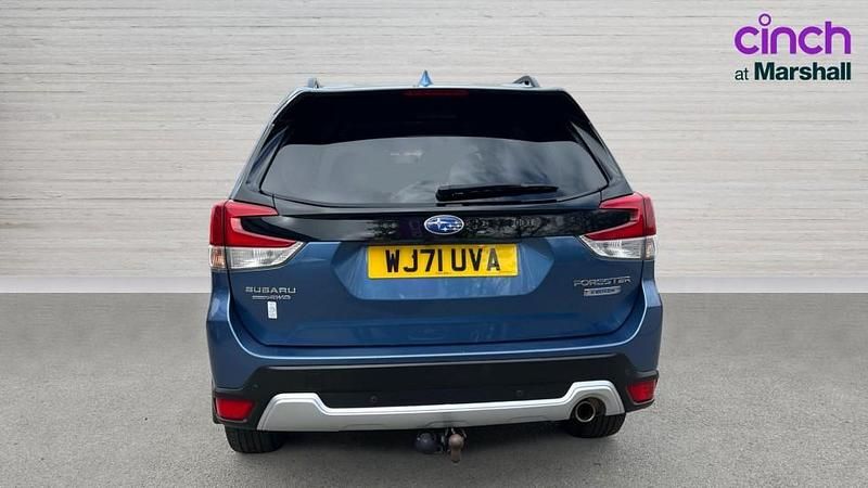 Used Subaru Forester Premium 150 HP (110 kW) 2021 Blue SUV