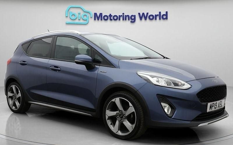 Used Ford Fiesta Active 101 HP (74 kW) 2019 Blue Hatchback