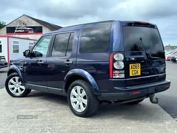 Used Land Rover Discovery 4 SE 2015 Blue SUV