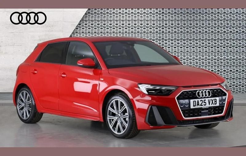 Begagnad Audi A1 S-Line 116 HK (85 kW) 2025 Röd SUV