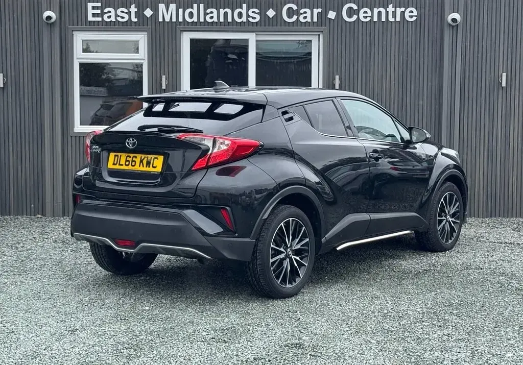 Used Toyota C-HR 115 HP (84 kW) 2016 Black SUV