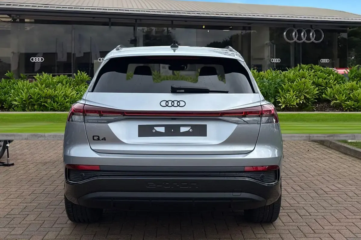New Audi Q4 e-tron Black Edition 210 kW (286 HP) 2026 Silver SUV