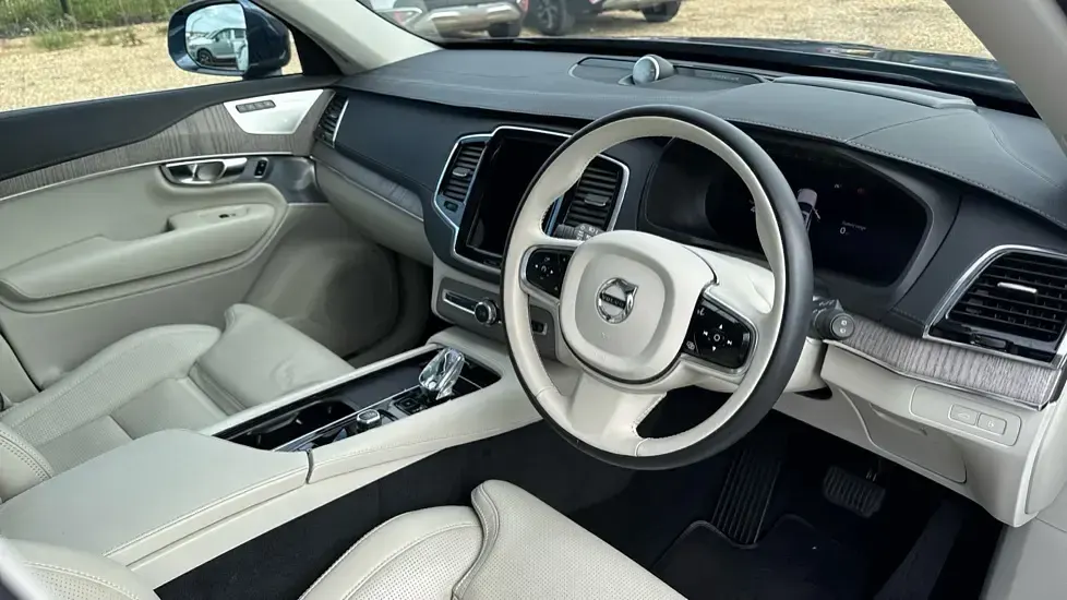 Used Volvo XC90 Ultimate 455 HP (334 kW) 2023 Denim blue SUV