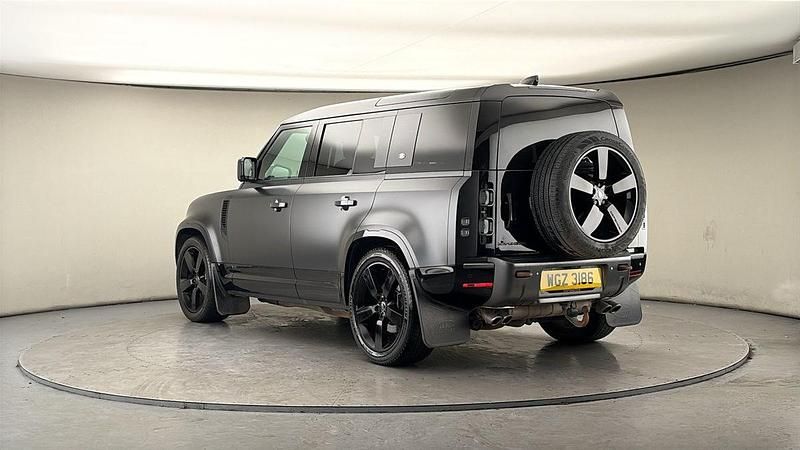Used Land Rover Defender Carpathian Edition 525 HP (386 kW) 2022 Carpathian grey SUV