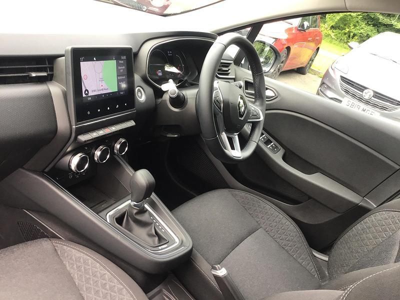 White Used 2021 Renault Clio V Iconic Hatchback | £13,495 (Good price) - Image 1/2