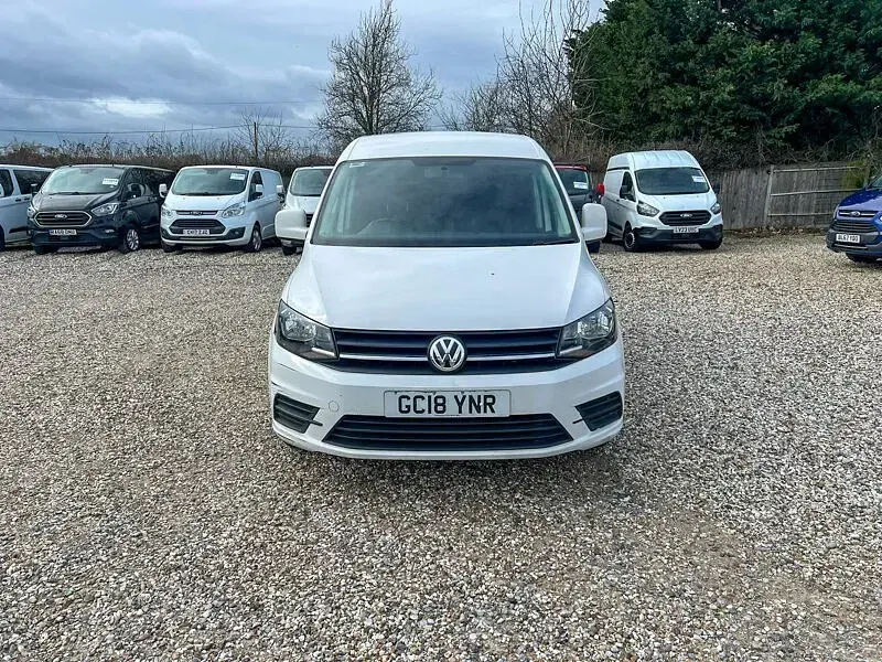 Usado VW Caddy Trendline 2018 Branco Monovolume