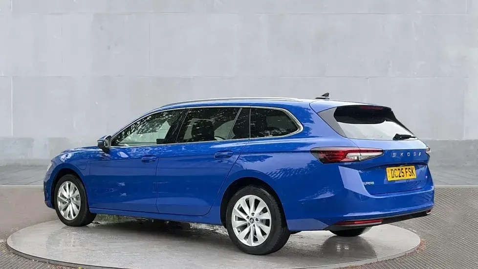 Used Skoda Superb SE Technology 204 HP (150 kW) 2025 Blue