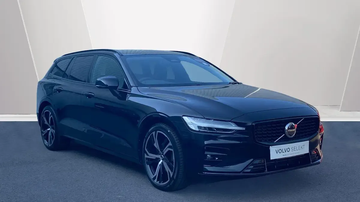 Used Volvo V60 Plus 197 HP (144 kW) 2025 Estate
