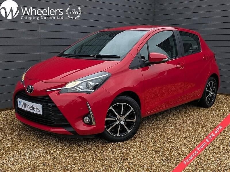 Red Used 2018 Toyota Yaris Hatchback | £10,990 (Fair price) - Image 1/4
