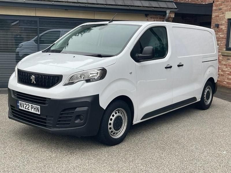 White Used 2022 Peugeot Expert Premium Van | £7,600 (Good price) - Image 1/4
