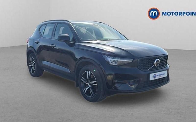 Używany Volvo XC40 Plus 197 KM (144 kW) 2022 SUV