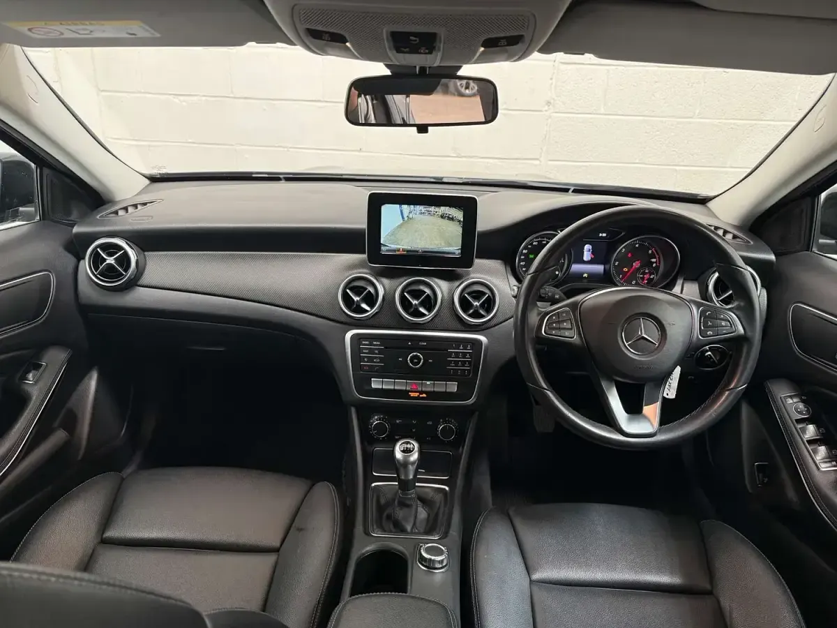 Used Mercedes GLA200 SE 136 HP (100 kW) 2017 Black SUV