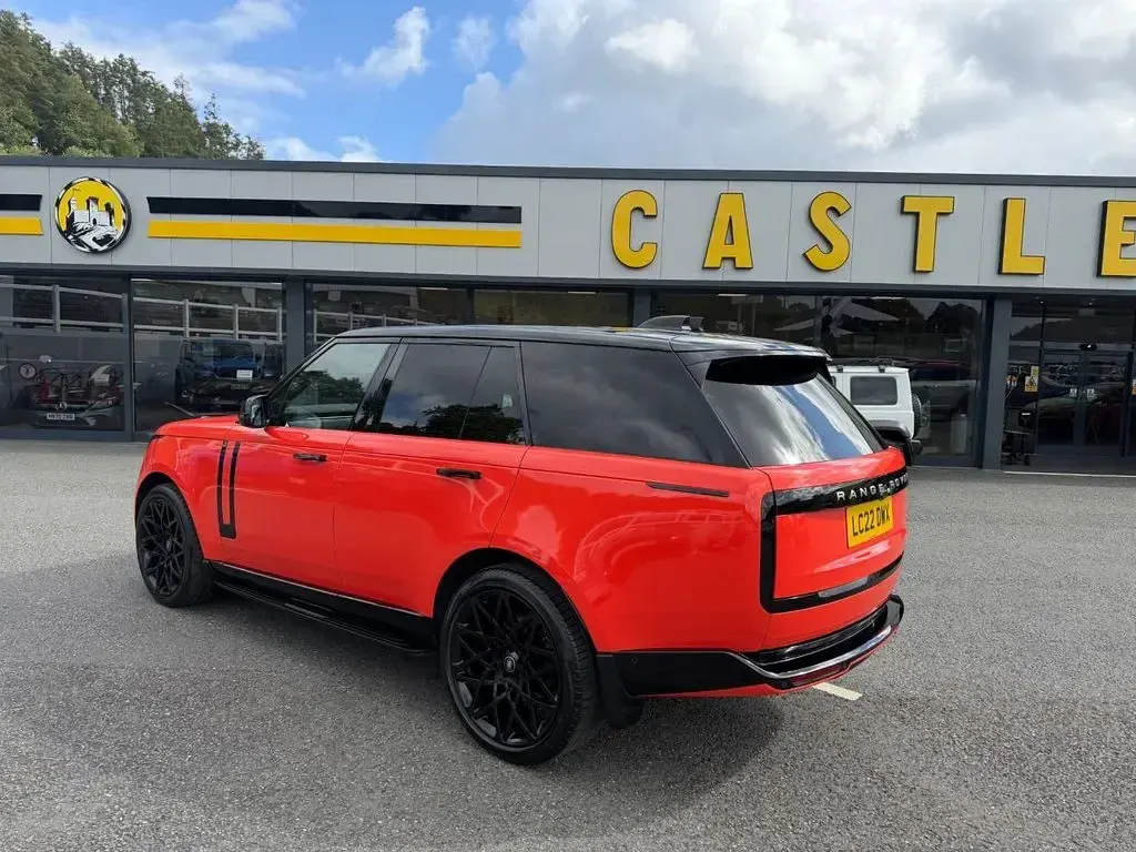 Used Land Rover Range Rover SE 350 HP (257 kW) 2022 Grey SUV