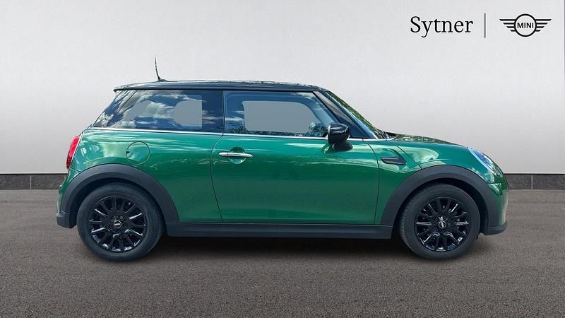 Usado Mini Cooper Classic 134 CV (98 kW) 2024 Verde Utilitario