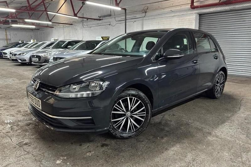 Used VW Golf VII SE 115 HP (84 kW) 2018 Grey Hatchback