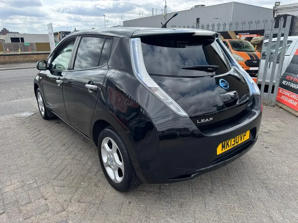 Used Nissan Leaf 80 kW (109 HP) 2013 Black Hatchback